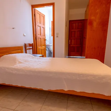 Balaskas Aparthotel Diafánion