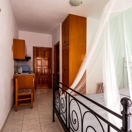 Aparthotel Balaskas Diafánion