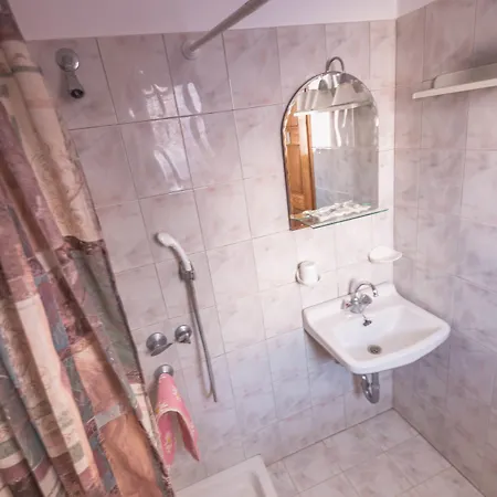 μπαλάσκας Ξενοδοχείο με διαμερίσματα 2*