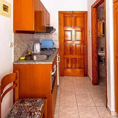 Aparthotel Balaskas 2*