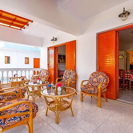 Balaskas Aparthotel 2*