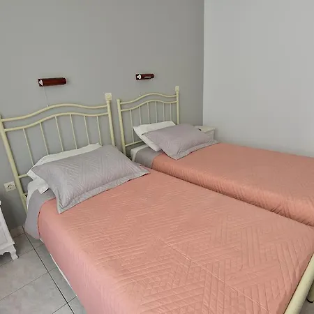 Ξενοδοχείο με διαμερίσματα μπαλάσκας 2*