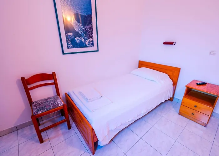 Balaskas 公寓式酒店 2*