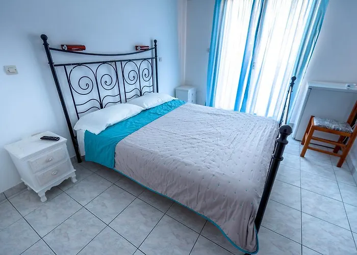 Balaskas 公寓式酒店 Diafánion